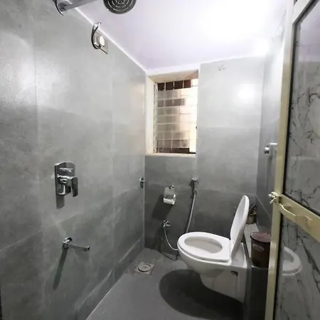 Apartment Solace - 1 Bhk - Walk Away From Carter Road *