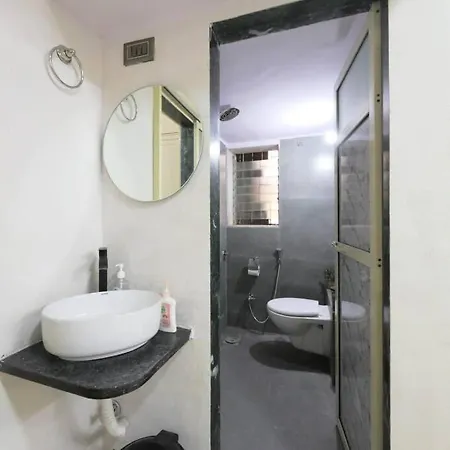 Apartment Solace - 1 Bhk - Walk Away From Carter Road Mumbai