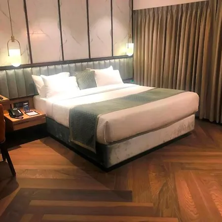 The International By Tunga Hotel