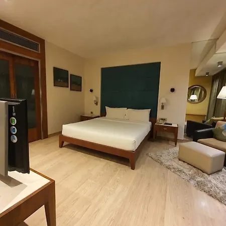 Hotel Mirage Hotel, International Airport
