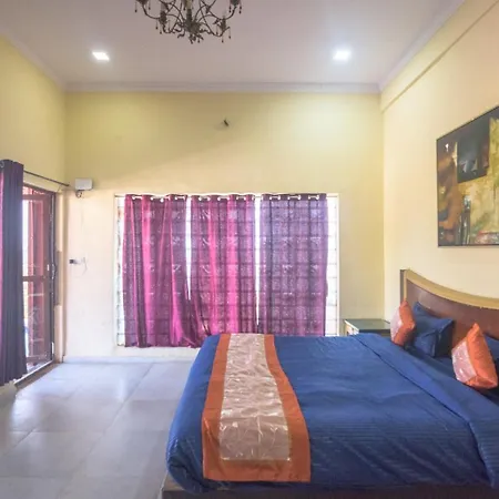 4 Star Regal Villa Mumbai