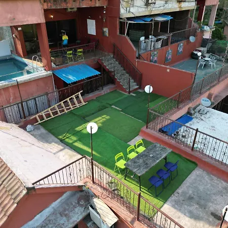 4 Star Regal Mumbai