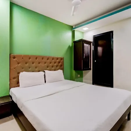 Hotel Om Residency 3*