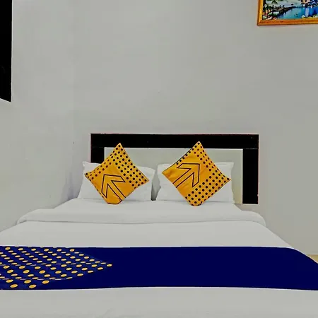 Spot On Grand Skylight Near Chhatrapati Shivaji International Airport Hotel 2*