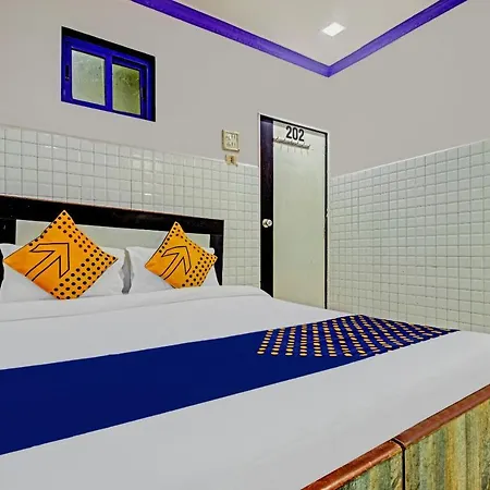Spot On Grand Skylight Near Chhatrapati Shivaji International Airport 2*