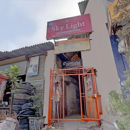Spot On Grand Skylight Near Chhatrapati Shivaji International Airport Hotel 2*