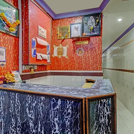Hotel Spot On Grand Skylight Near Chhatrapati Shivaji International Airport