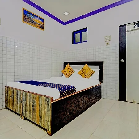 Hotel Spot On Grand Skylight Near Chhatrapati Shivaji International Airport Mumbai