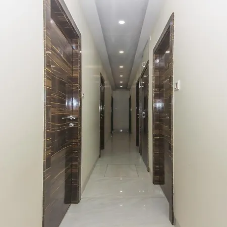 Hotel Capital O Pearl Near Us Embassy Mumbai