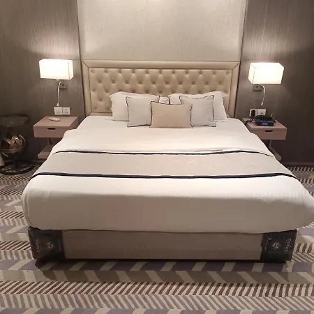 Highway Andheri East 3*