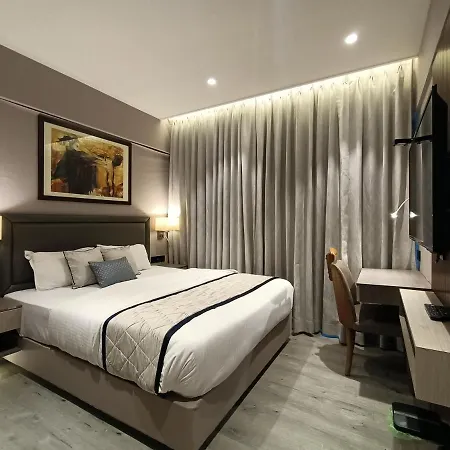 Hotel Highway Andheri East