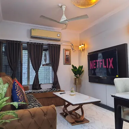 Osi Perry Cross Bandra West Mumbai