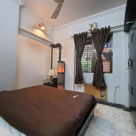 Osi Perry Cross Bandra West Apartment