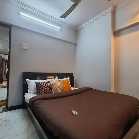 Osi Perry Cross Bandra West Apartment