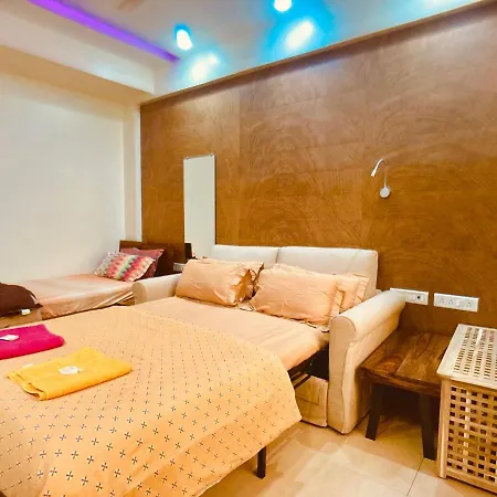 Homestay In Centre Mumbai