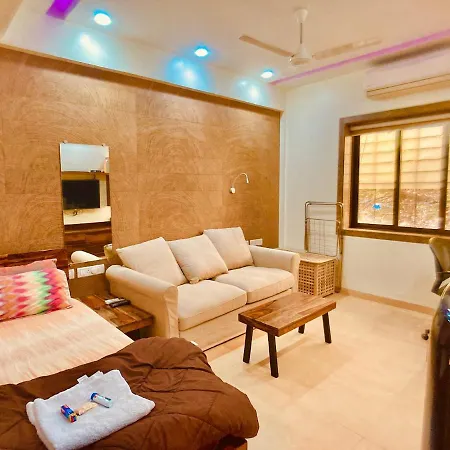 In Centre Homestay Mumbai