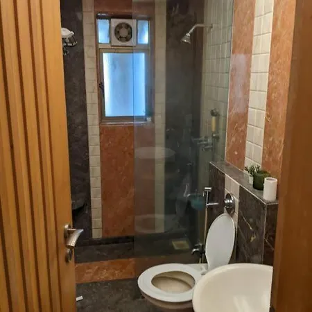 Spacious 2 Bedroom Expat Taste * Mumbai