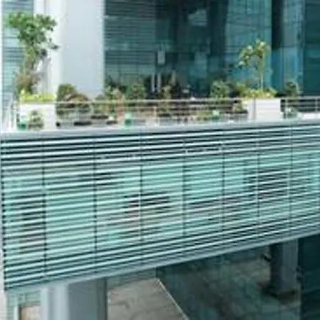Med Mid Town Apt Apartment