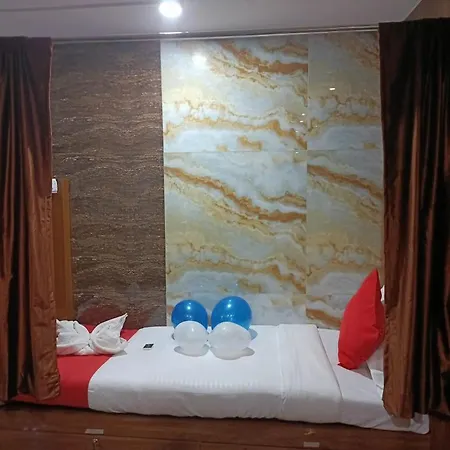 Crystalinn And *