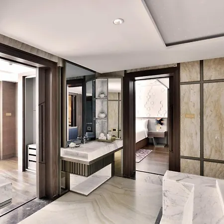 Jw Marriott Sahar Airport 5*