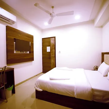 Precious Pearl 2* Mumbai