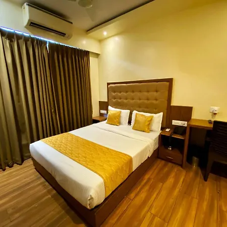 Hotel Pearl's Bkc Inn- Near Trade Centre, Visa Consulate 3*