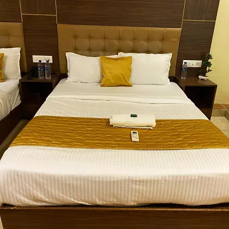 Pearl's Bkc Inn- Near Trade Centre, Visa Consulate Hotel 3*