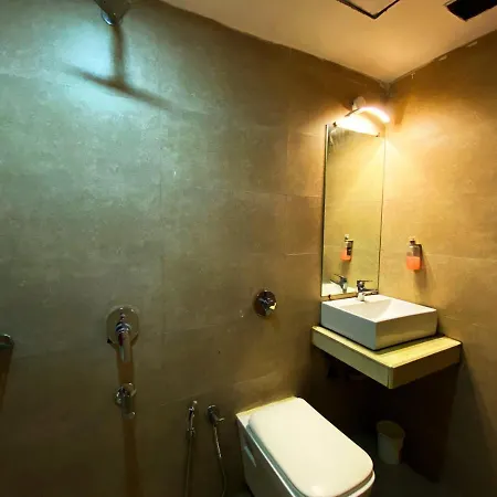Hotel Pearl's Bkc Inn- Near Trade Centre, Visa Consulate 3*