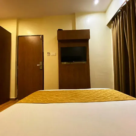 Hotel Pearl's Bkc Inn- Near Trade Centre, Visa Consulate Mumbai