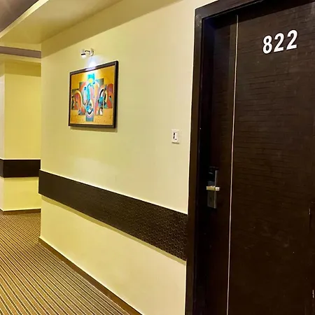 Pearl's Bkc Inn- Near Trade Centre, Visa Consulate Mumbai