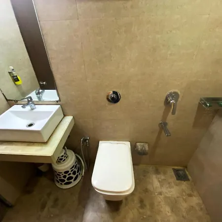 Hotel Pearl's Bkc Inn- Near Trade Centre, Visa Consulate 3*