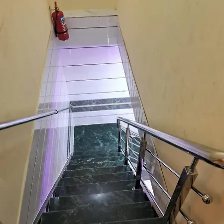 Sai Plaza, Chembur Guest house