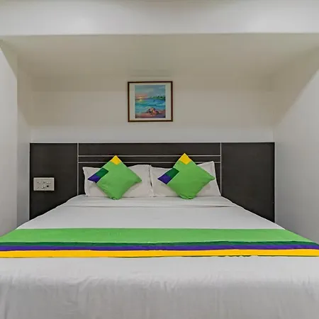 Hotel Treebo Atithi Malad
