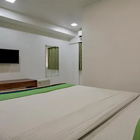 Hotel Treebo Atithi Malad 3*