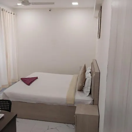 Shree Laxmi Residency, South Mumbai, Byculla West Bed & Breakfast