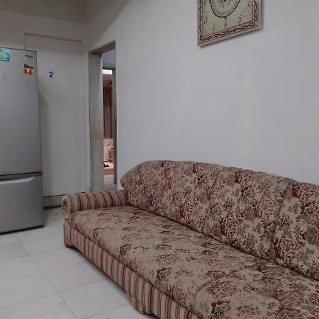 3bhk Luxurious In Linking Road Bandra *
