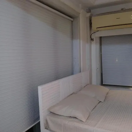 Apartment 3bhk Luxurious In Linking Road Bandra *