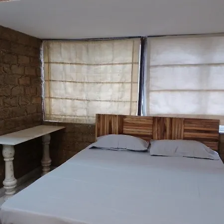 3bhk Luxurious In Linking Road Bandra *