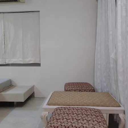 Apartment 3bhk Luxurious In Linking Road Bandra Mumbai