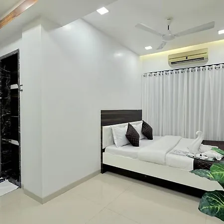 Villa Borivali 4 Bedroom - Gagal