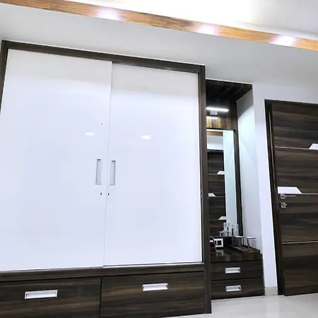 Villa Borivali 4 Bedroom - Gagal