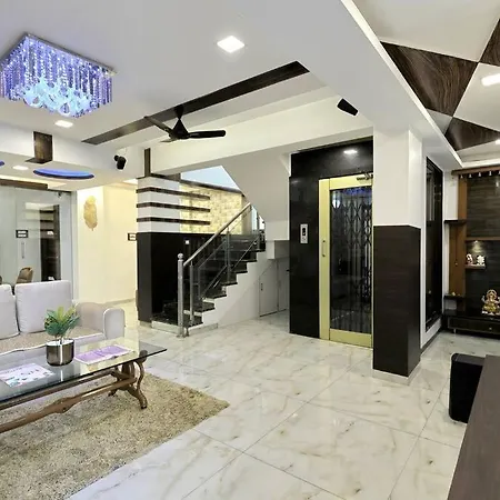 Borivali 4 Bedroom - Gagal Villa