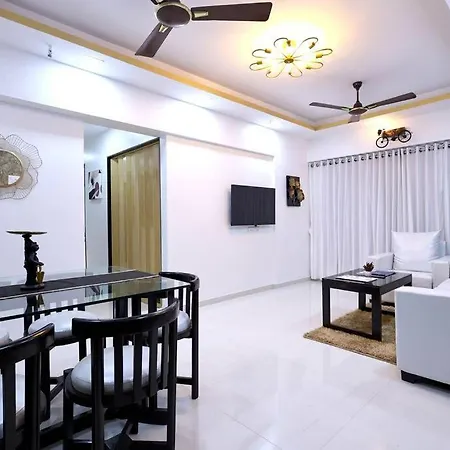 Iconic 3 Bedroom - Borivali East *