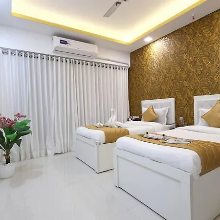 Iconic 3 Bedroom - Borivali East Apartment *