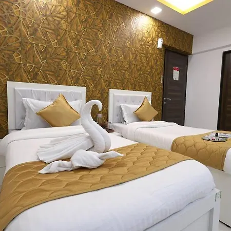 Apartment Iconic 3 Bedroom - Borivali East *