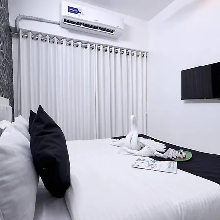 Iconic 3 Bedroom - Borivali East Apartment *