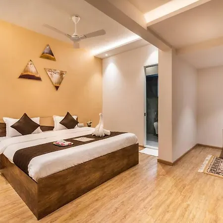 Majesty 4 Bedroom - Upto 12 Guest Apartment