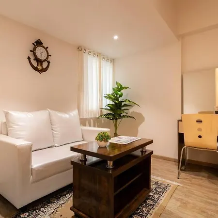 Majesty 4 Bedroom - Upto 12 Guest Apartment *
