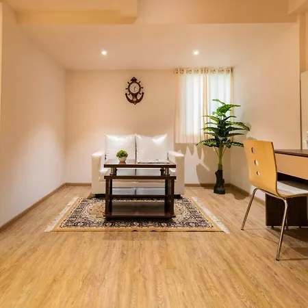 Apartment Majesty 4 Bedroom - Upto 12 Guest *