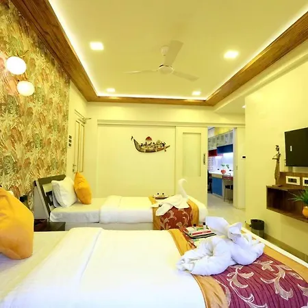 Villa Posh 4.5 Bedroom With Terrace And Pool Mumbai